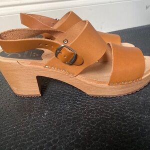 Cape clogs sandal brown size 42 NWOB